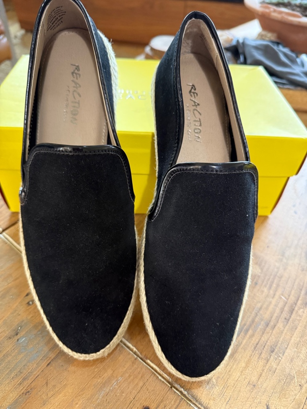 Kenneth Cole Reaction Weylon Black Espadrille Slip-On Flats